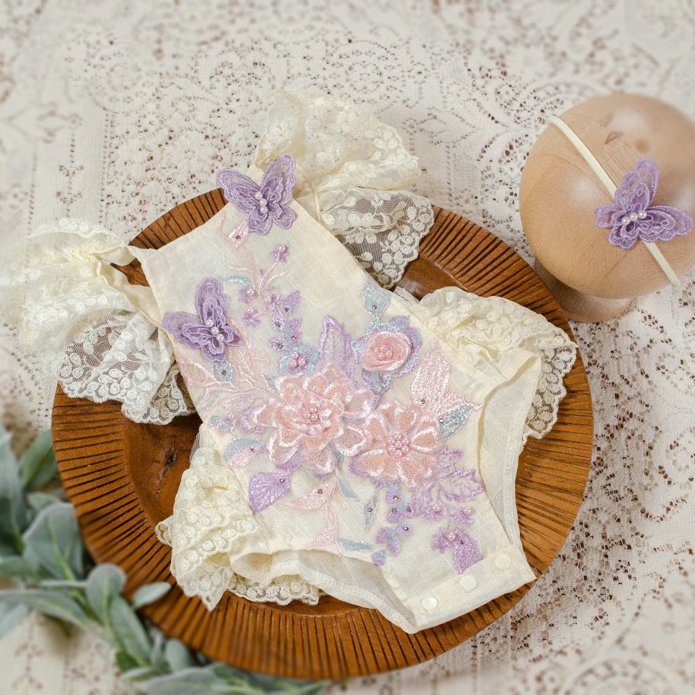 Butterflies One year Baby outfit, Cake smash Sitter Lace Romper